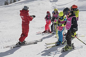 ESF Childcare kids lessons