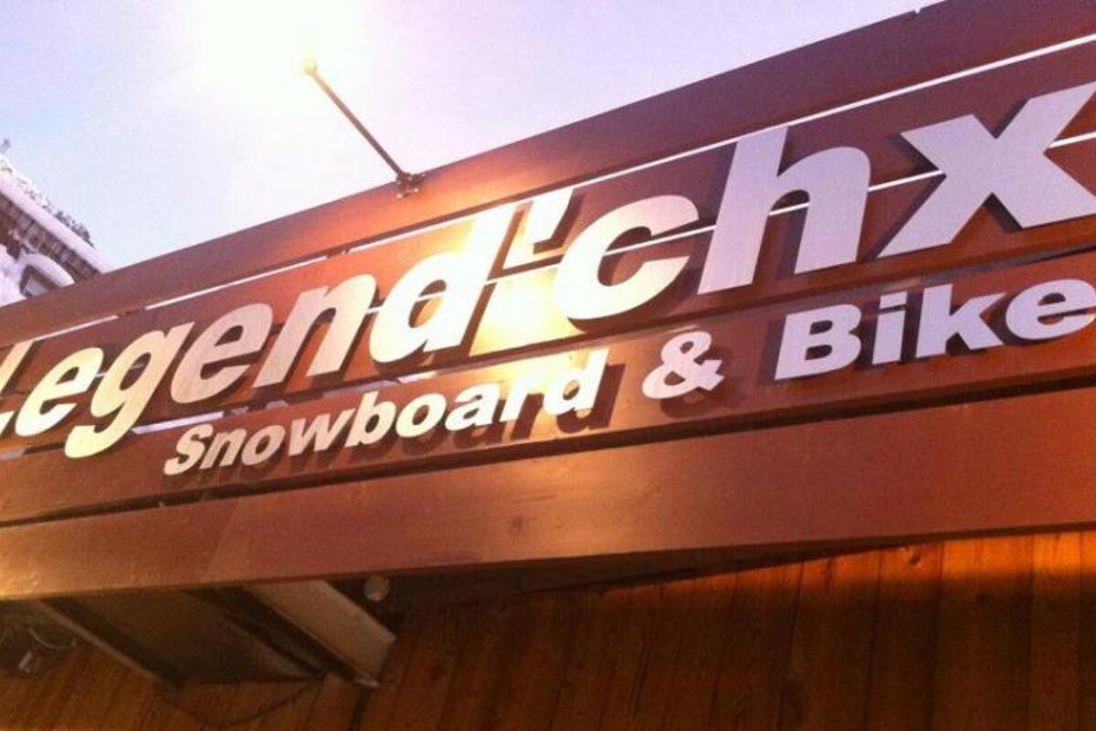 Legend'chx - Snowboard Hire, Chamonix Sud exterior