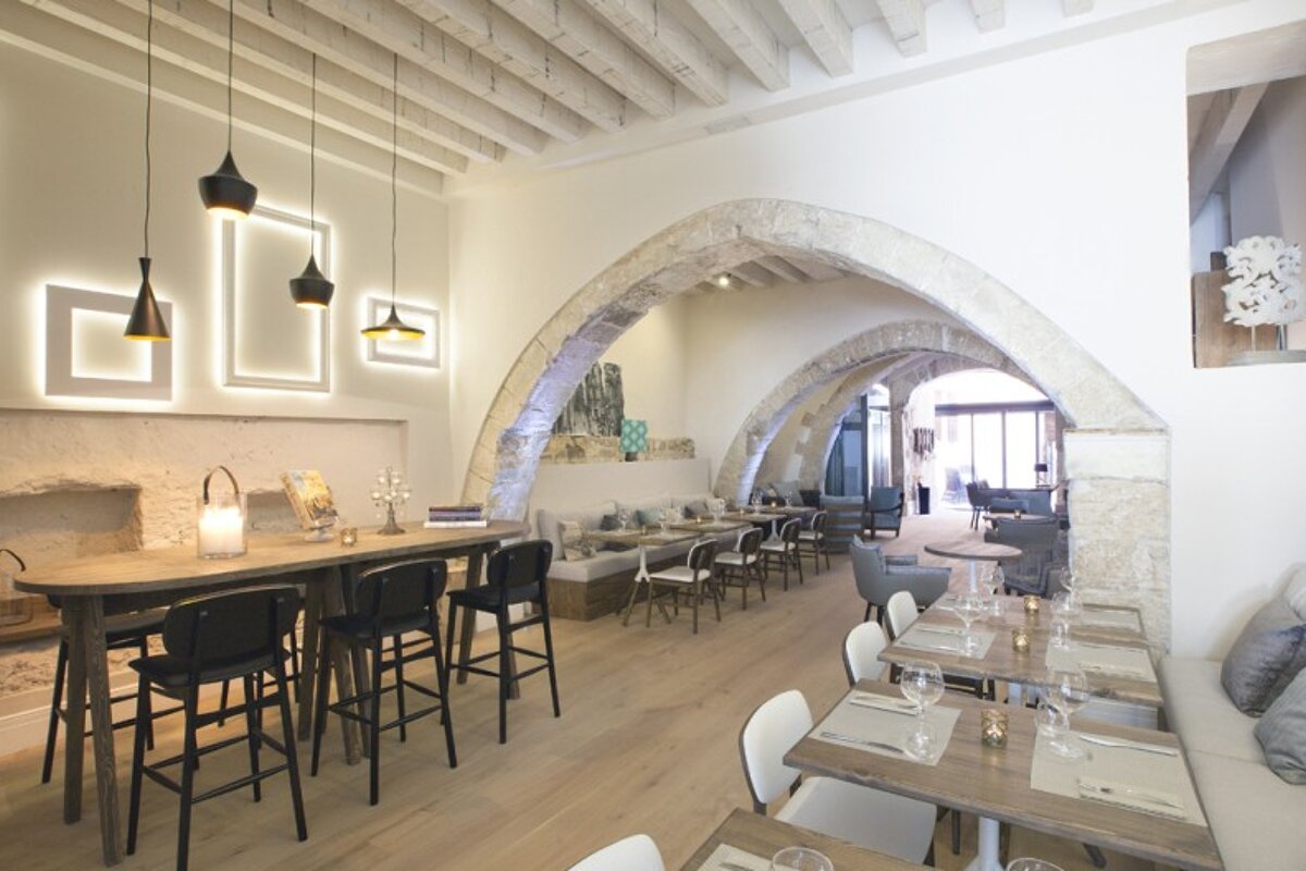 Posada Terra Santa Restaurant, Palma de Mallorca interior