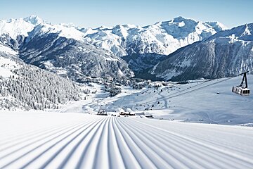 Piste and mountains Courchevel