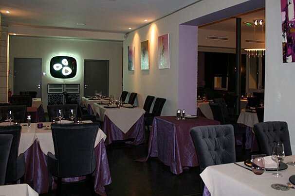 Le Nord Sud Restaurant, Verdelais interior