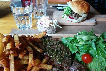 Monkey - Lunch Restaurant Review, Chamonix Main Town