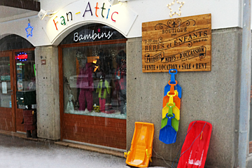 Fan-Attic Bambins your one stop shop for kids in St Jean d'Aulps exterior