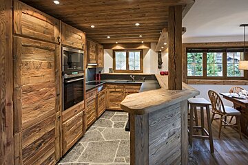 Hickory Chalet Apartment, Verbier - Centre kitchen