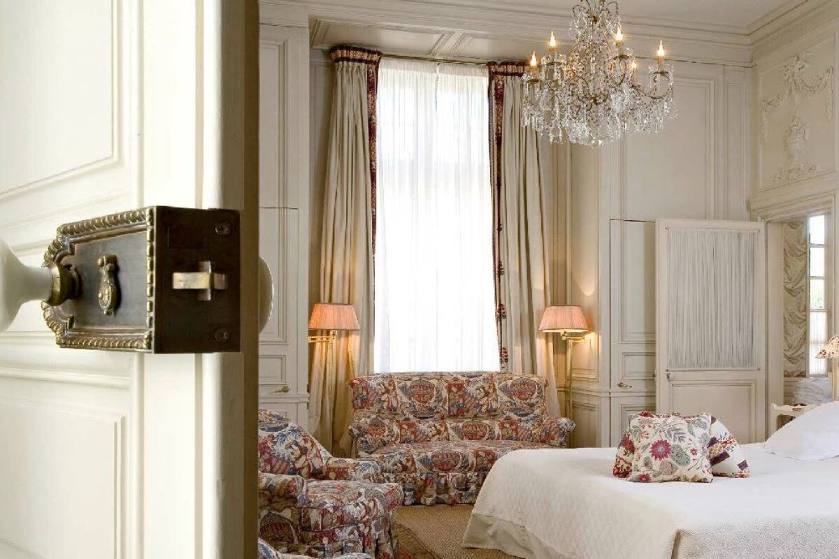 La Mirande Hotel, Avignon double bedroom