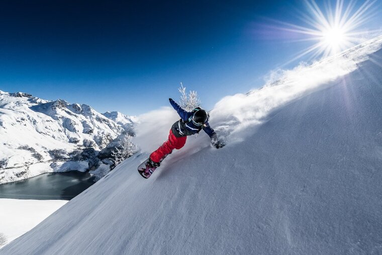 Latest Gear: Surf Inspired Snowboards