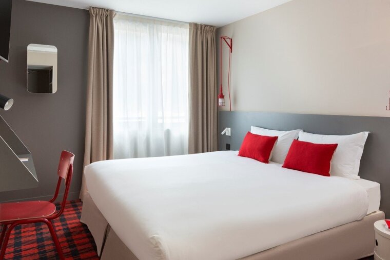 Rocky Pop Hotel, Les Houches double bedroom