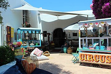 La Galeria Elefante Concept Store, Santa Gertrudis exterior