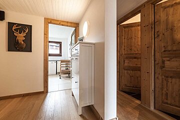 Plein Soleil No.4 Apartment, Morzine hallway