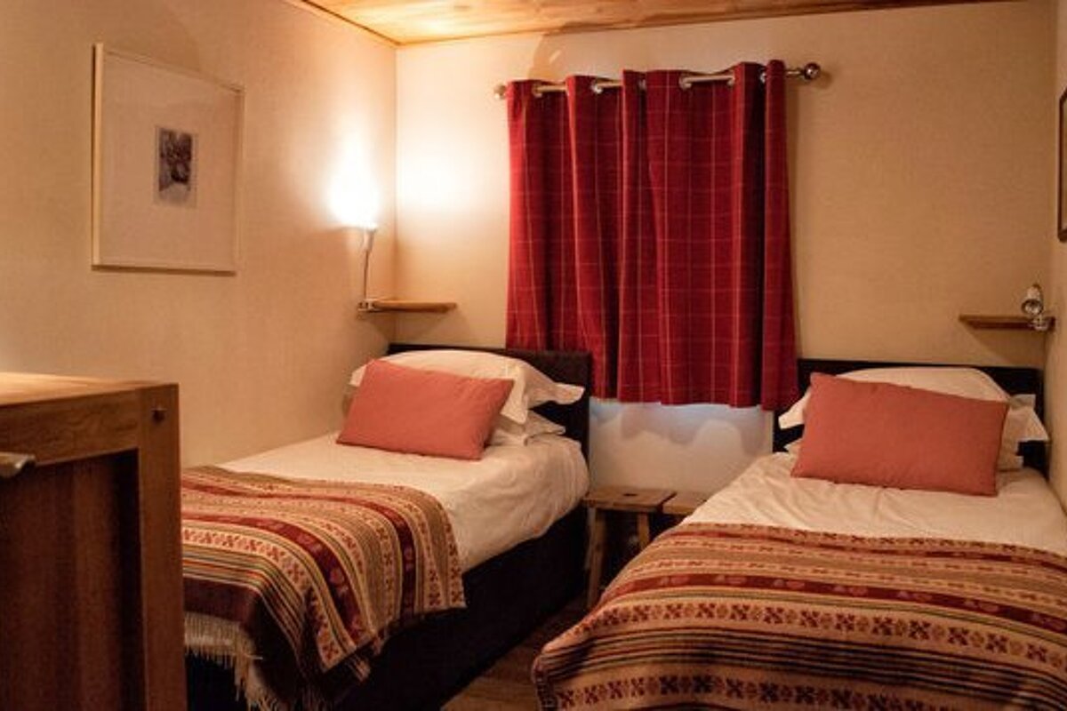 Arabette Chalet, Tignes - Les Brevieres twin bedroom