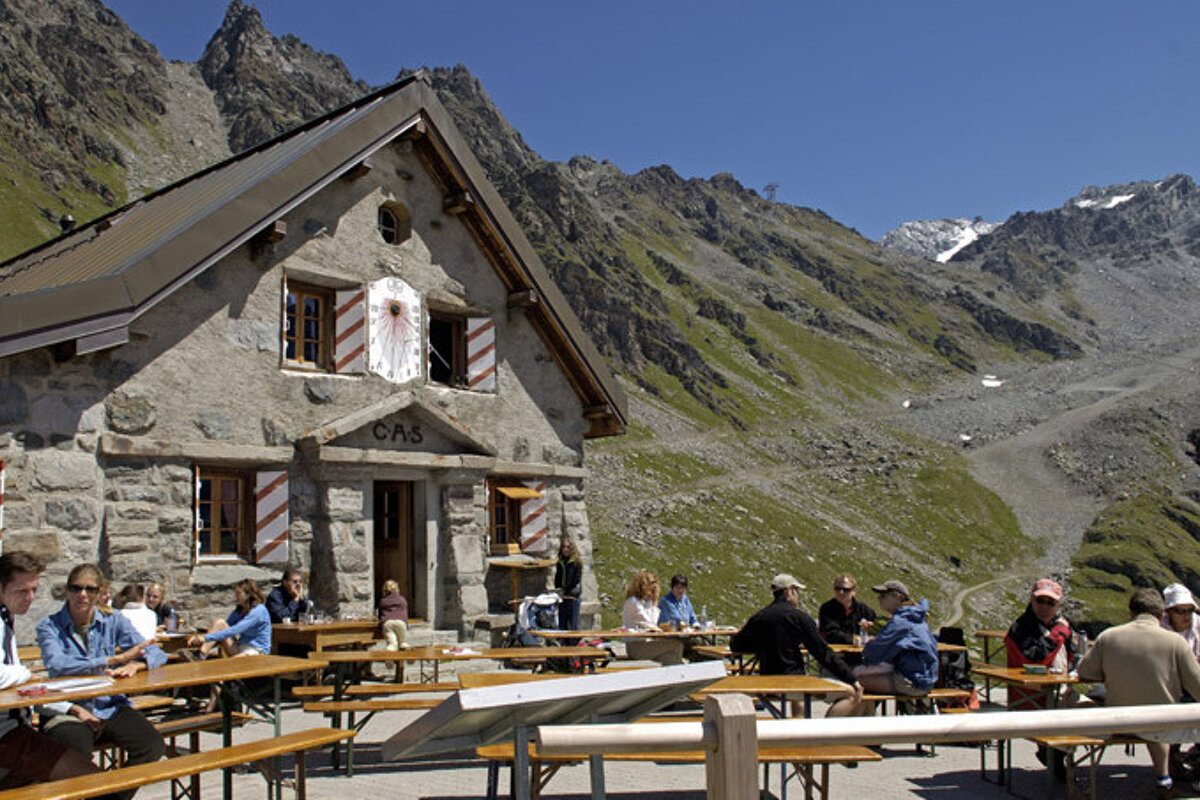 Cabane du Mont Fort (2457M), Verbier