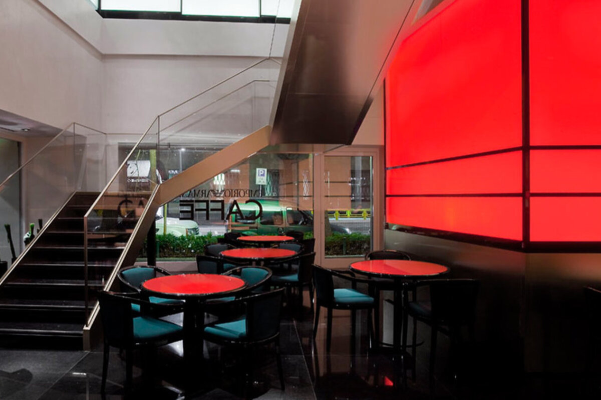 Emporio Armani Cafe, Milan interior