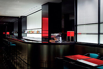 Emporio Armani Cafe, Milan interior