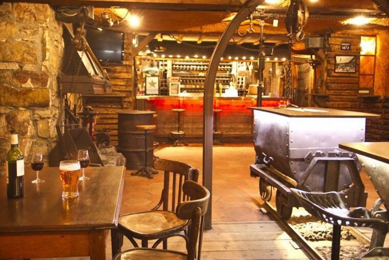 La Mine Bar, La Plagne 1800 interior
