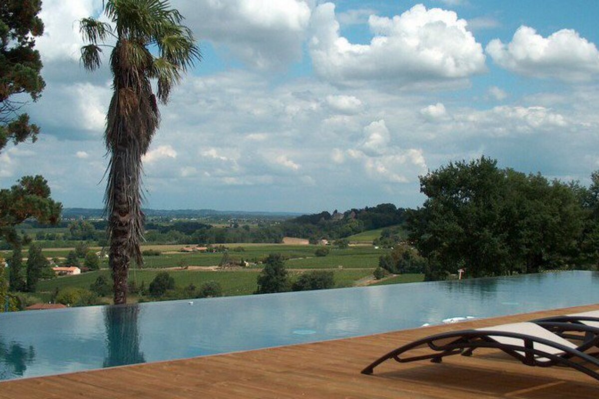 5 Lasserre, Moulon outdoor swimming pool