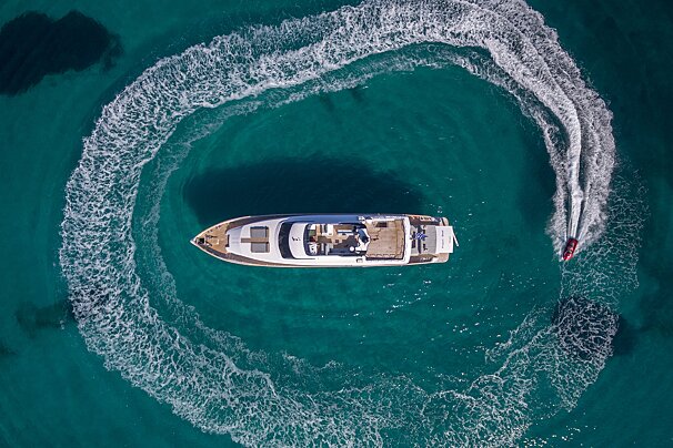Bugari 30m Motor Yacht, Cannes