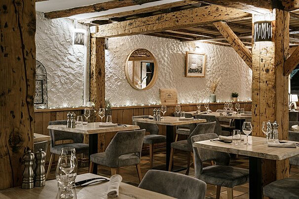 Le Genepi Restaurant, Alpe d'Huez interior