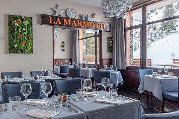 Restaurant at hotel Les Arolles