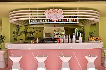 Tropicana Ibiza Suites, Playa d'en Bossa hotel restaurant