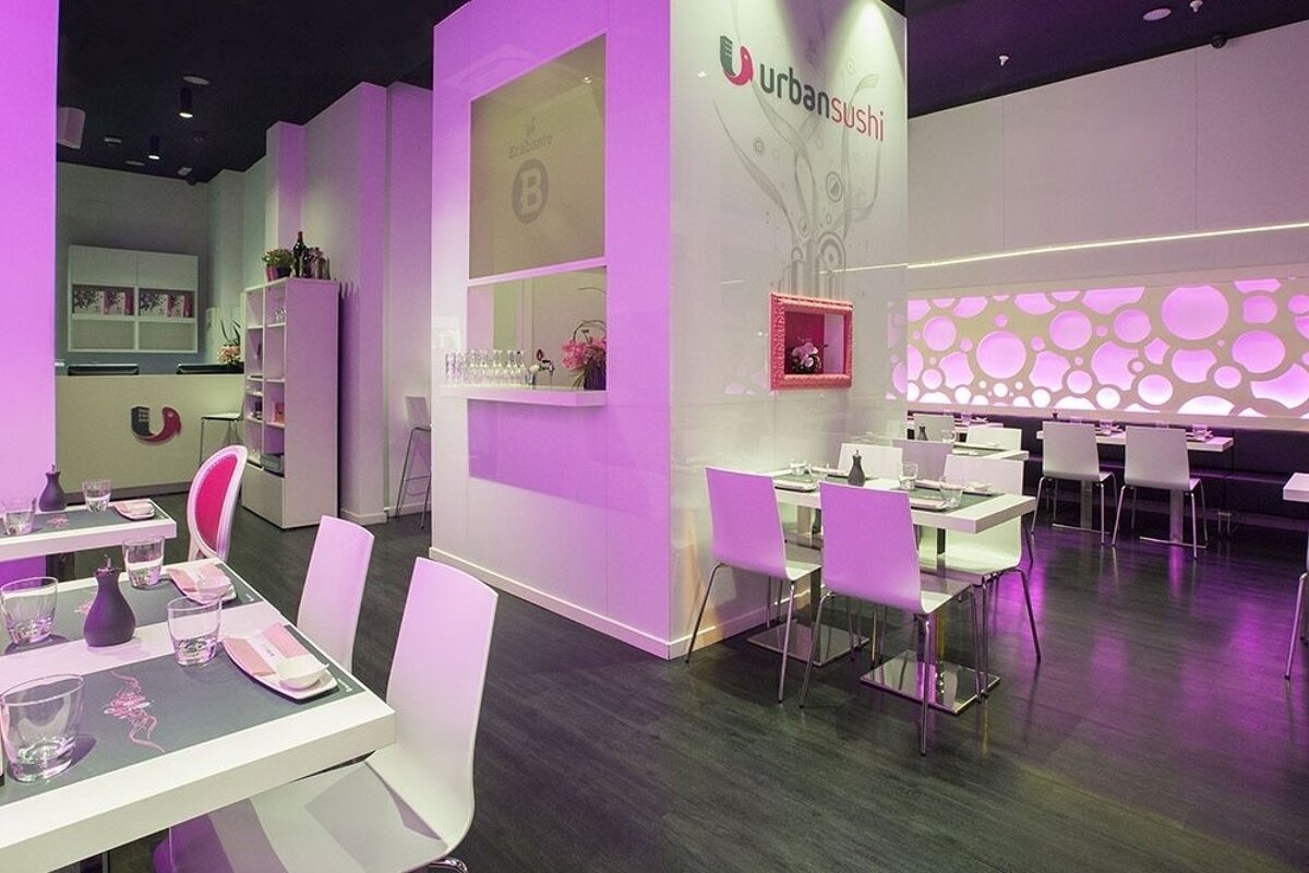 Urban Sushi Restaurant, Santa Catalina (Arty District) interior