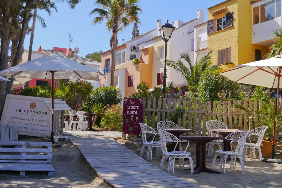 beach resort cala vadella ibiza