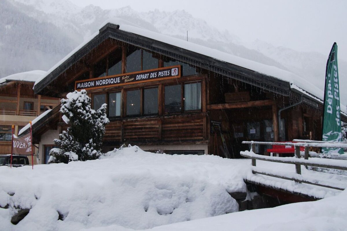 Ski de fond also known as cross-country skiing in Chamonix
