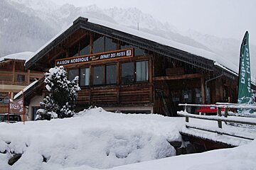 Ski de fond also known as cross-country skiing in Chamonix