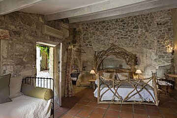 Le Mas d'Aigret Hotel, Les Baux double bedroom