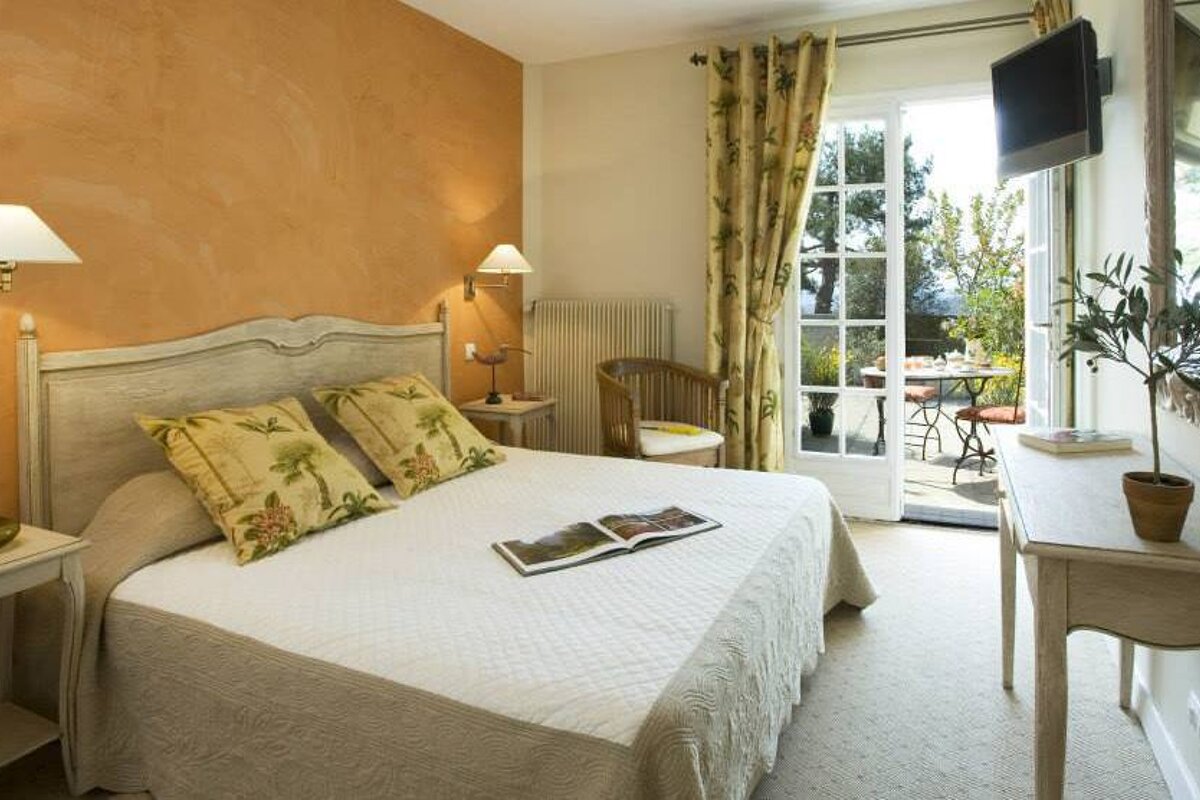 Le Mas d'Aigret Hotel, Les Baux double bedroom