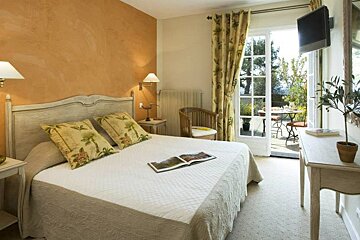 Le Mas d'Aigret Hotel, Les Baux double bedroom