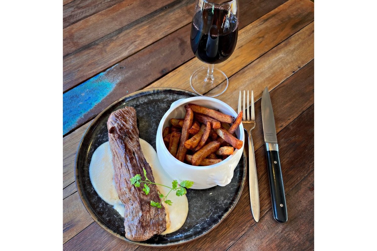 Slide Planet - The Shackleton Restaurant, 2 Alpes