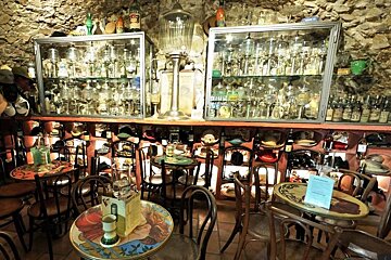 Absinthe Bar, Antibes interior