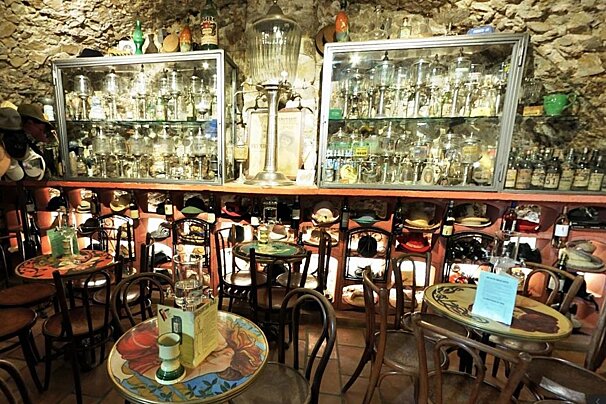 Absinthe Bar, Antibes interior