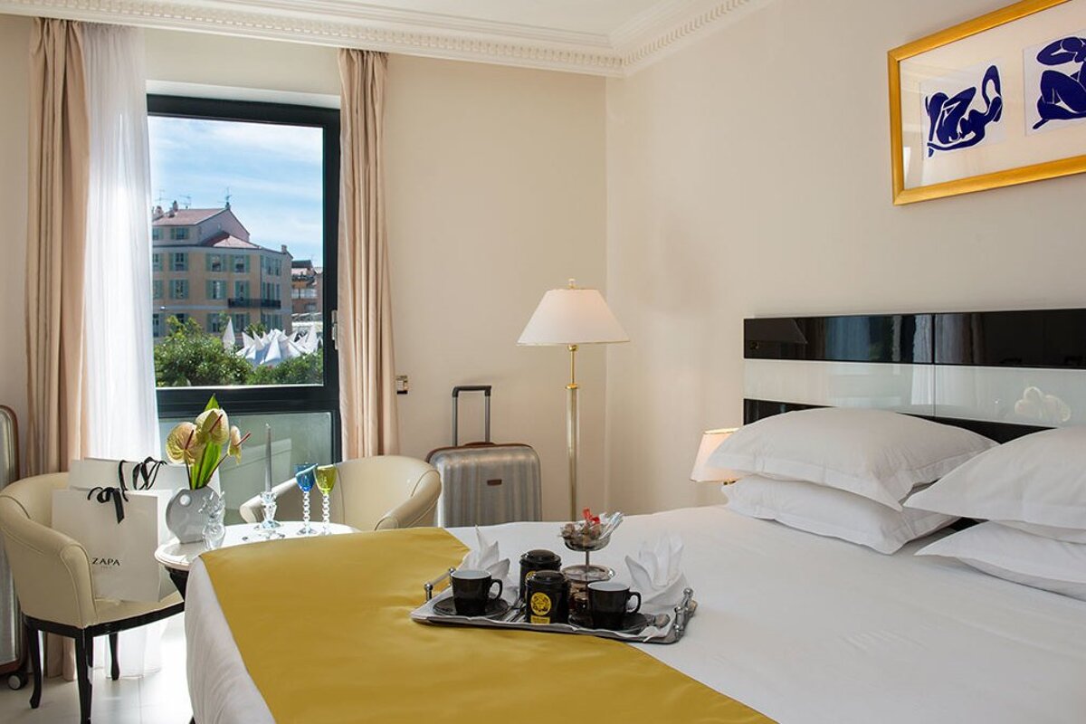 Atson La Scala Hotel, Nice double bedroom