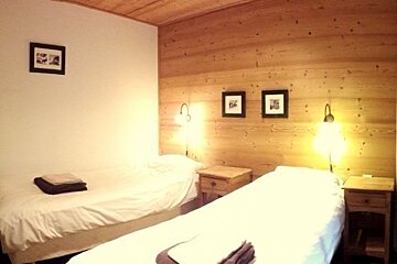 Le Vallon Chalet, Tignes - Les Brevieres twin bedroom