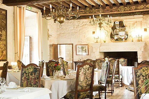 Chateau de la Fleunie Restaurant, Condat-sur-Vezere interior