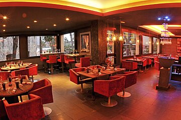 Golden Beef Steakhouse, Antibes interior