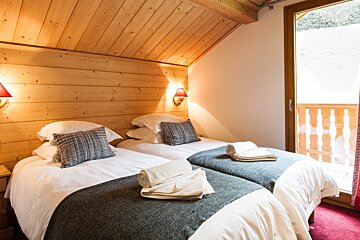 L'Erine Chalet, Meribel - Les Allues twin bedroom
