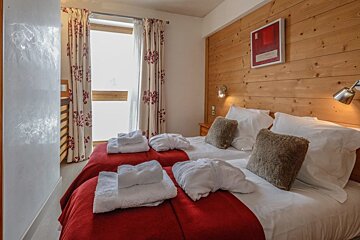 Plein Sud Apartment, Val d'Isere - Centre twin room