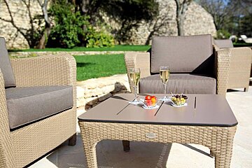 Hotel Le Mas de Gordes, Gordes terrace