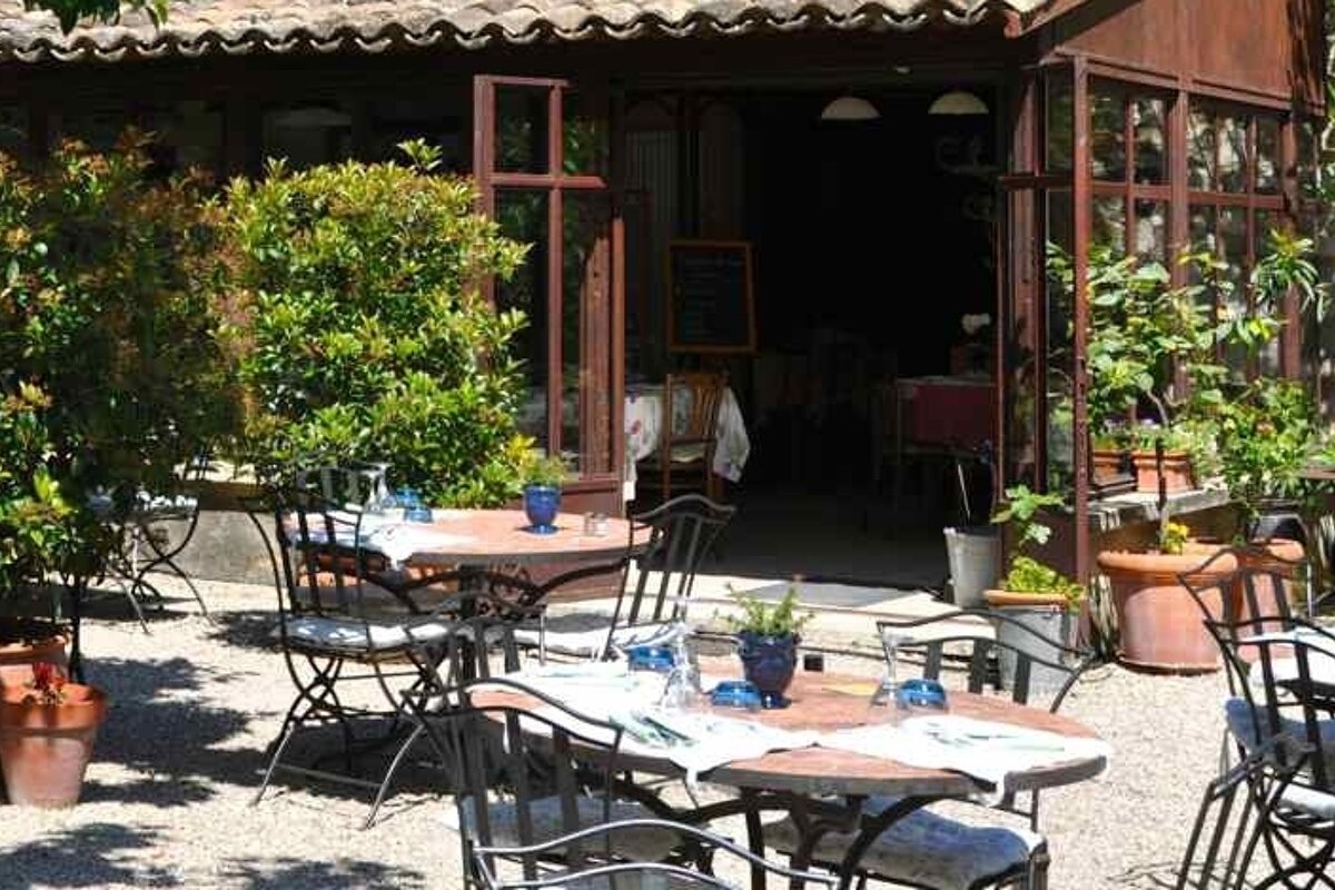 La Figuiere, Fontaine de Vaucluse restaurant terrasse