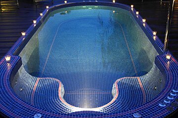 Le Samovar Spa, Val d'Isere jacuzzi