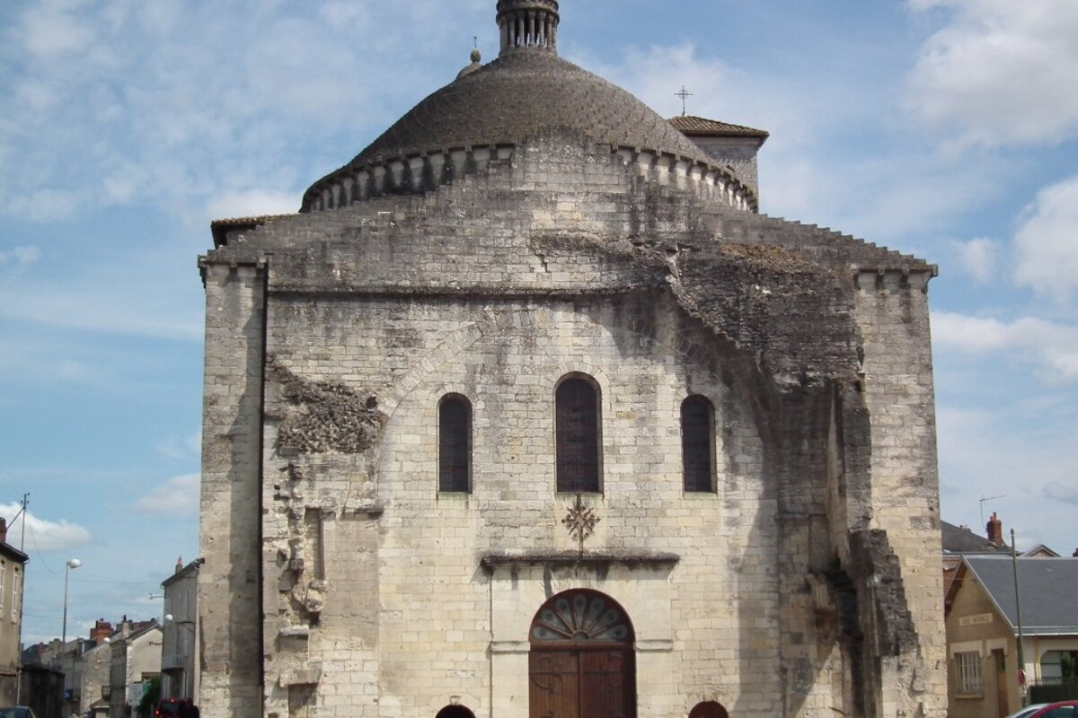 Saint-Etienne-de-la-Cite Cathedral, Perigueux
