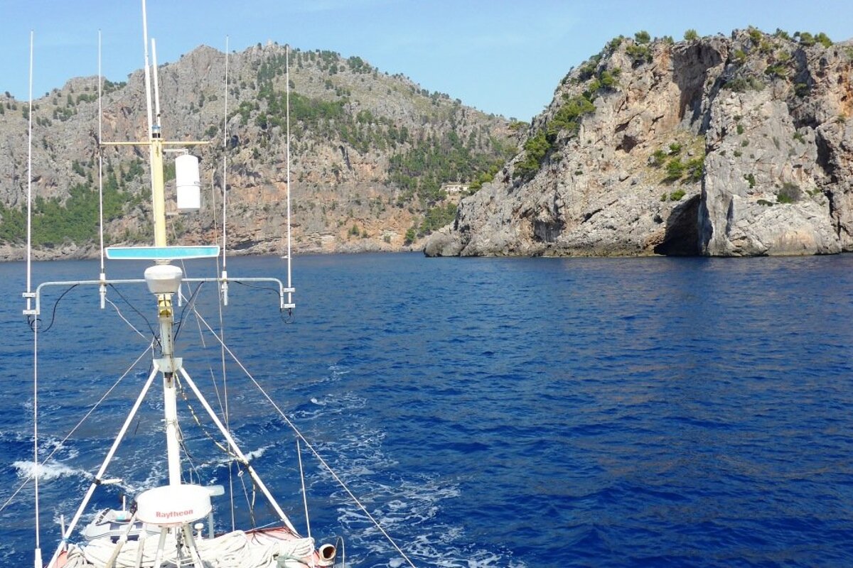 A day at sea on a classic boat