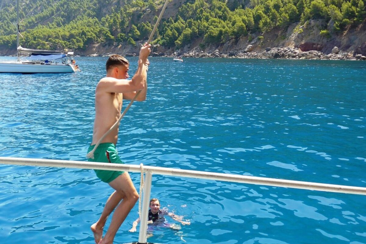 A day at sea on a classic boat