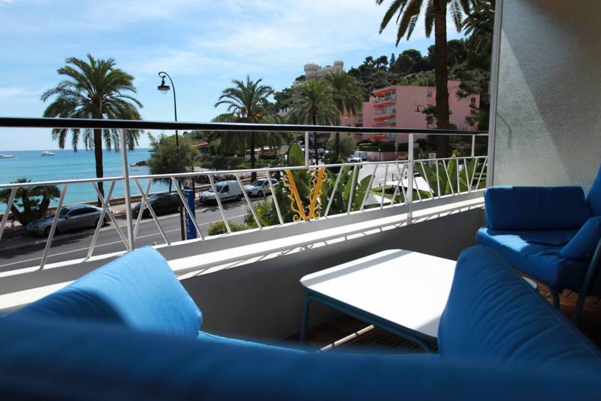 Hotel Victoria, Roquebrune-Cap-Martin balcony