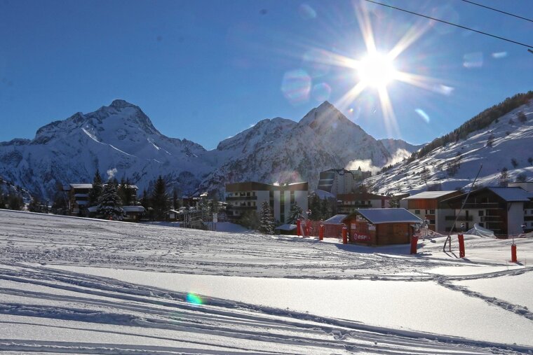 About ski & snowboard lessons in Les Deux Alpes