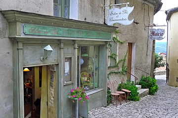 La Maison d'Eglantine Cafe, Seguret exterior