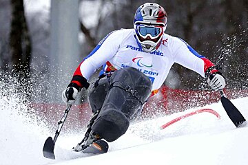 Disabled athlete skiing at the Paralympics