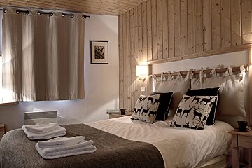 Etoile Chalet, Meribel Village double room